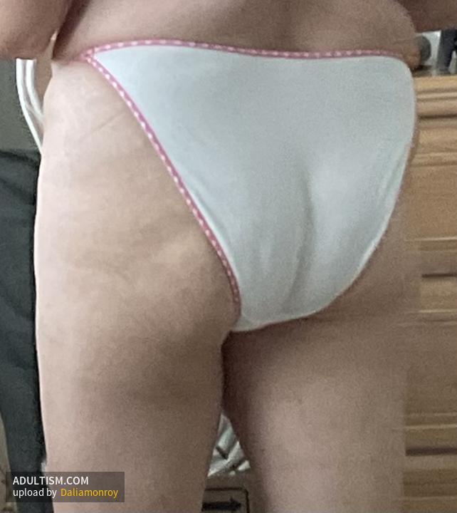 Image 4 of 20