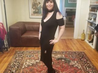 she came dressed for dinner 2 of 17