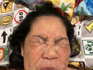 She Loves Cum 7 of 20