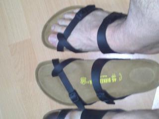 mayari thong toe loop sandals