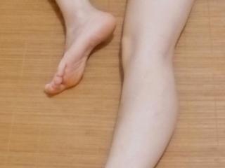 feet&leg 3 of 4