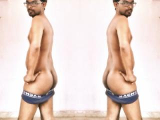Indianbottomgay possing