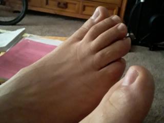 Mature ebony feet and toes 3 of 5