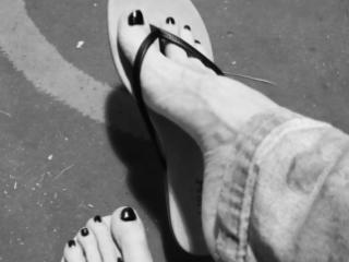 Feet and sandals 8 of 10
