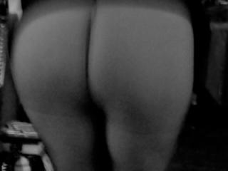Lisa pantyhose, flashing 2 of 7