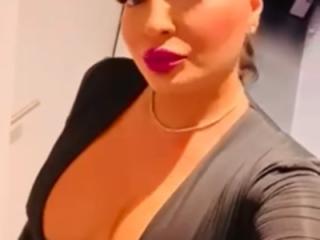 Restaurant outfit 4 of 6