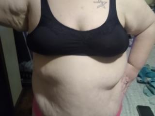 Sexy wife want to chat 1 of 8