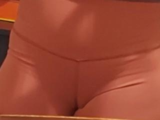 Bulging cameltoe in shorts 7 of 20