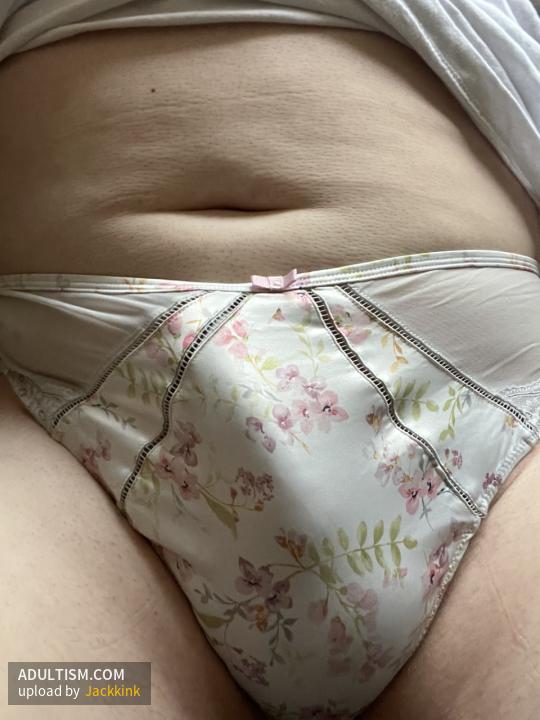 Image 3 of 4