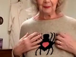 Halloween jumper on / off 8 of 17