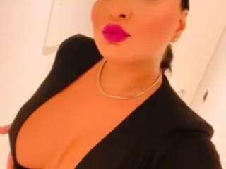 Restaurant outfit 5 of 6