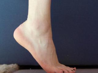 Feet 5 of 6