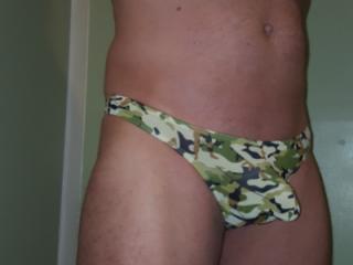 Sexy on Camo Green 3 of 15
