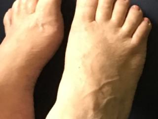 Just feet 3 of 11