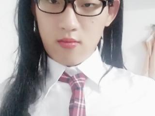 Chinese cross dresser Xiao Zuo takes a selfie4 1 of 20