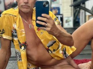 Hawaiian shirt 6 of 17