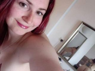 holly 4 of 9