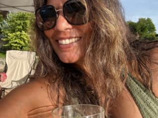 Busty Nadine 36D 8 of 20