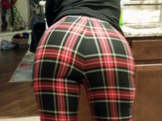 Checkered pants Milf 14 of 20