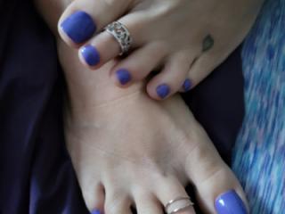 Purple toes pink pussy and clit 4 of 5