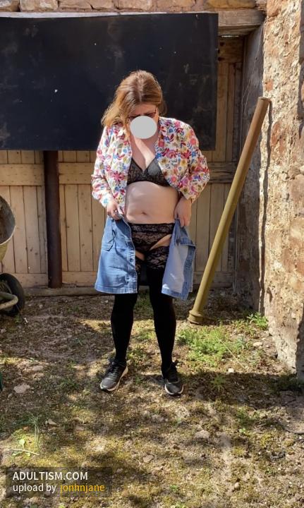 Image 2 of 16