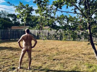 nude man in france 8 of 14