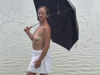 Hot out in the rain 1 of 18