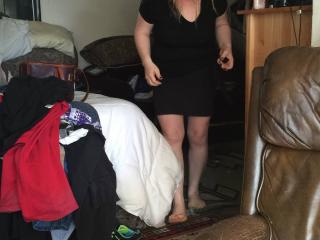 DaddysGoodWhore goes off to a party with a new lover 9 of 19