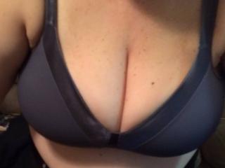 Some big tits in some big bras 4 of 5