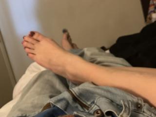 Sexy feet and legs 3 of 20