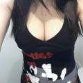 I give an amazing titty wank