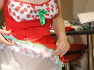 Susan from Llanelli in wales enjoy and lets chat 12 of 18
