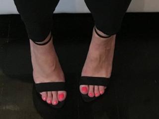 Classy feet and heels