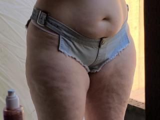 QoS Big Tits in the Sun 1 of 14