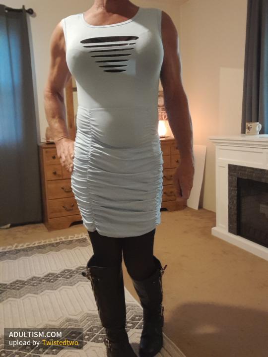 Image 2 of 20
