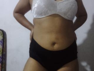 Sri lankan BBW Sexy lingerie and sleek peak 8 of 11