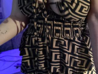 Hi I’m here xx 1 of 4
