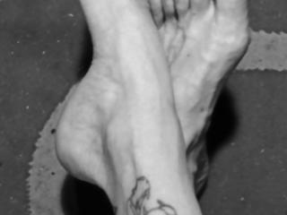 B&W feet pics 4 of 11