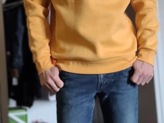 Dressing wirh Steven ;) 4 of 7