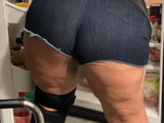 Jean shorts in the kitchen 19 of 20