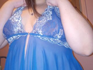 34 YEAR OLD MILF 3 of 4
