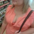 Gentle flashing in the supermarket