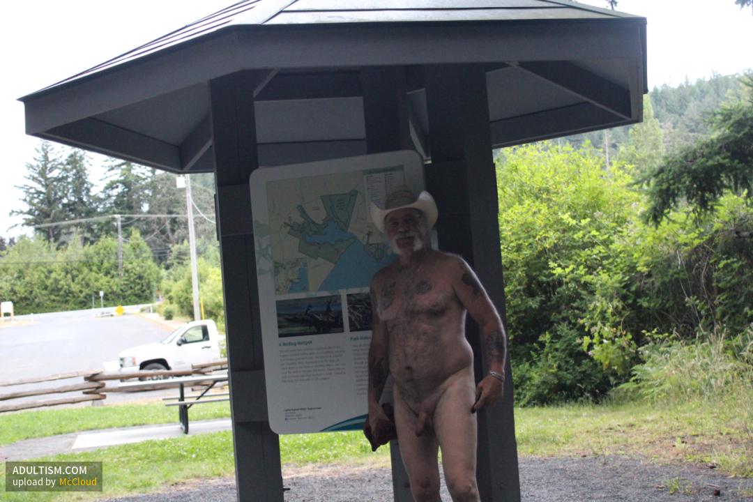 Image 4 of 8