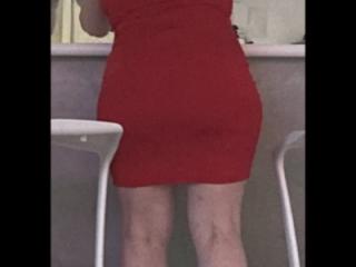 Sexy Queen on Vacation 8 of 8