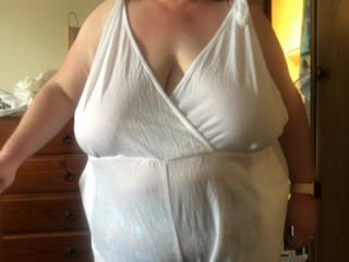 A few snaps of this BBW modelling some new beachwear 13 of 19