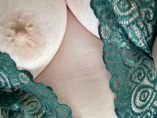 Do you like the green…..am I sexy or slutty?? 5 of 19