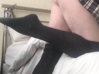 More of my girlie feet / legs 8 of 18