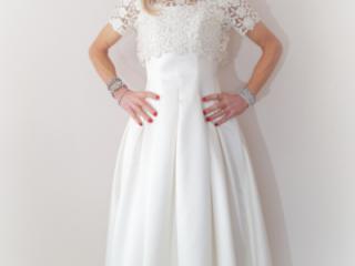 35 Alessia Travestita Wedding Dress 2 of 20