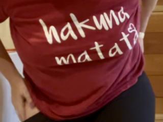 Peek of The Queen Changing Today 4 of 17