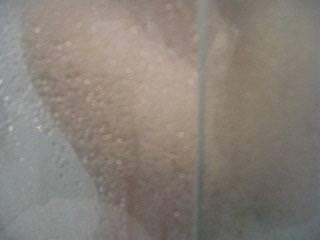 The vid with the shower pics